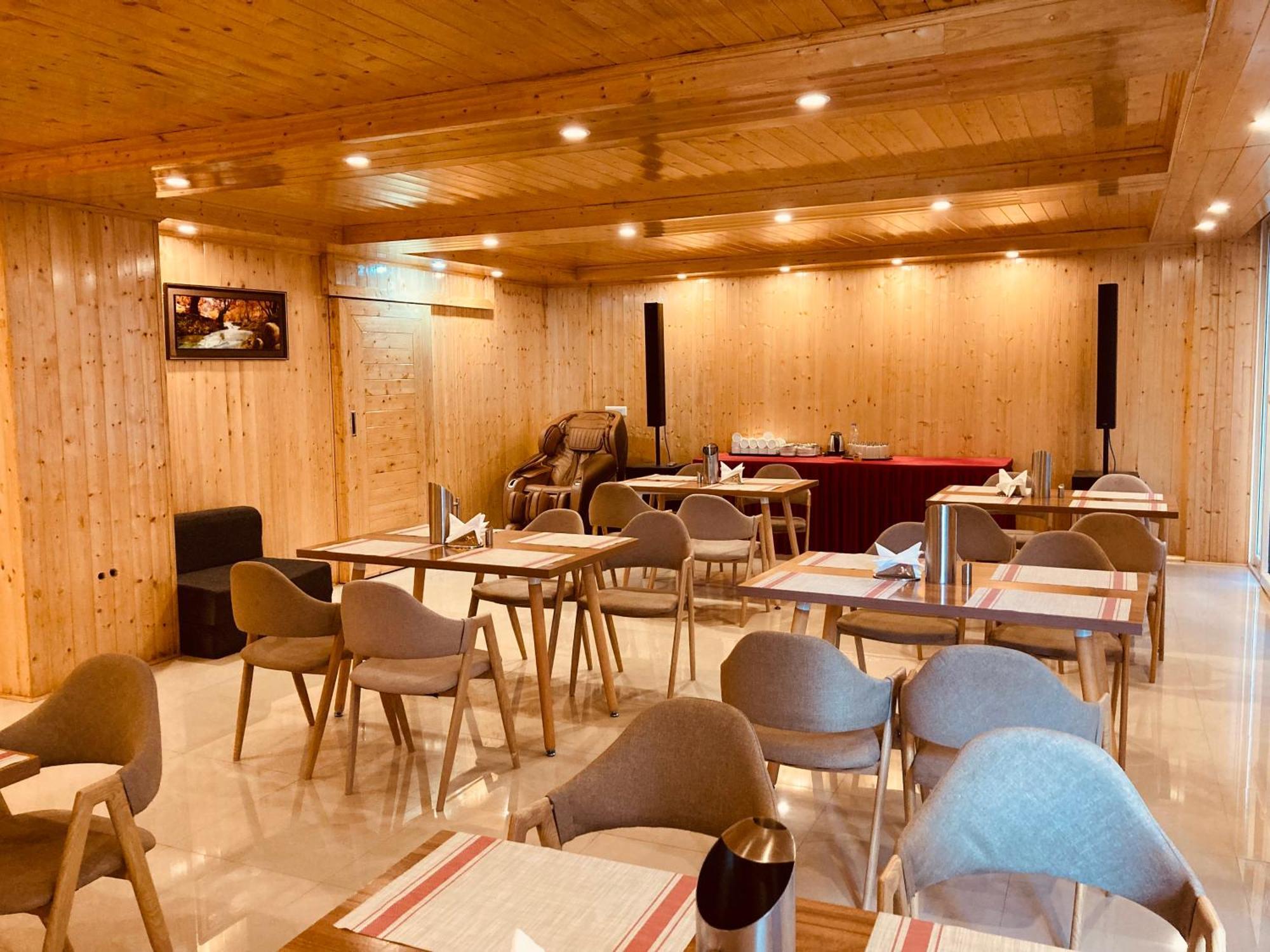 Tata Vista Resort Mall Road Manali - Centrally Heated & Air Cooled Екстериор снимка