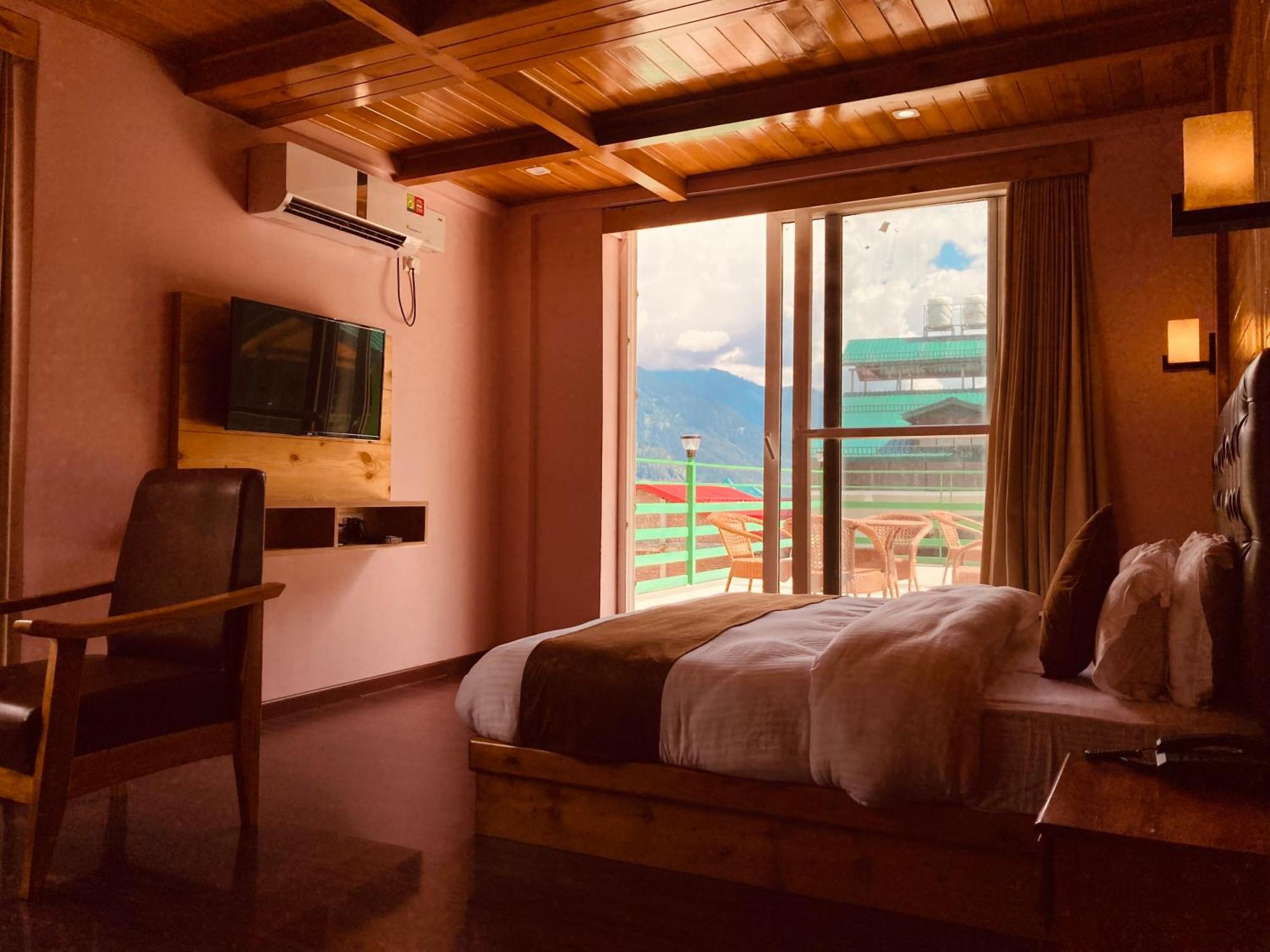 Tata Vista Resort Mall Road Manali - Centrally Heated & Air Cooled Екстериор снимка