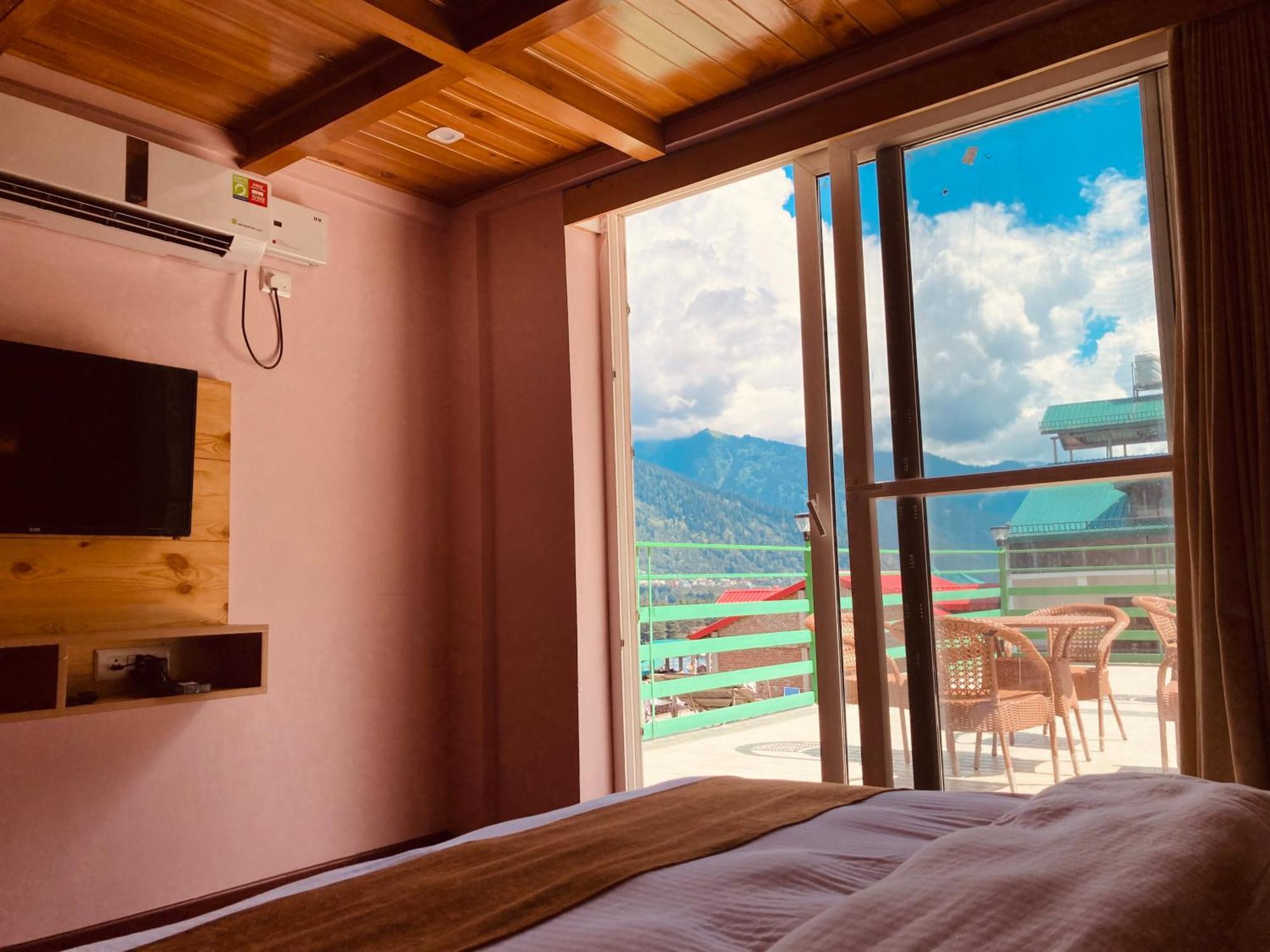 Tata Vista Resort Mall Road Manali - Centrally Heated & Air Cooled Екстериор снимка