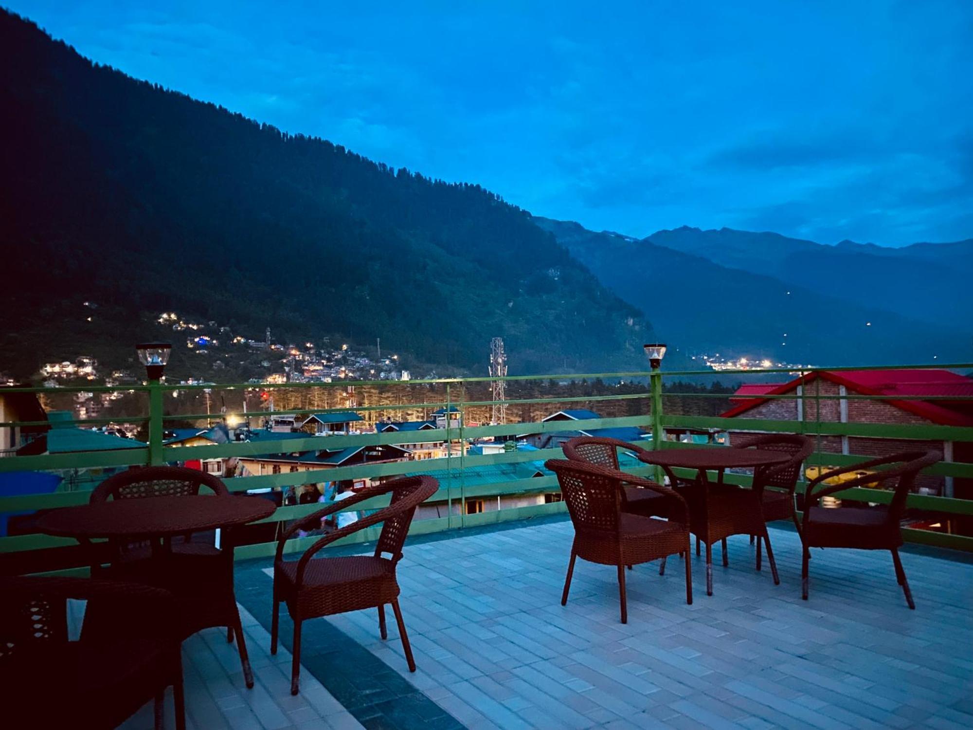 Tata Vista Resort Mall Road Manali - Centrally Heated & Air Cooled Екстериор снимка